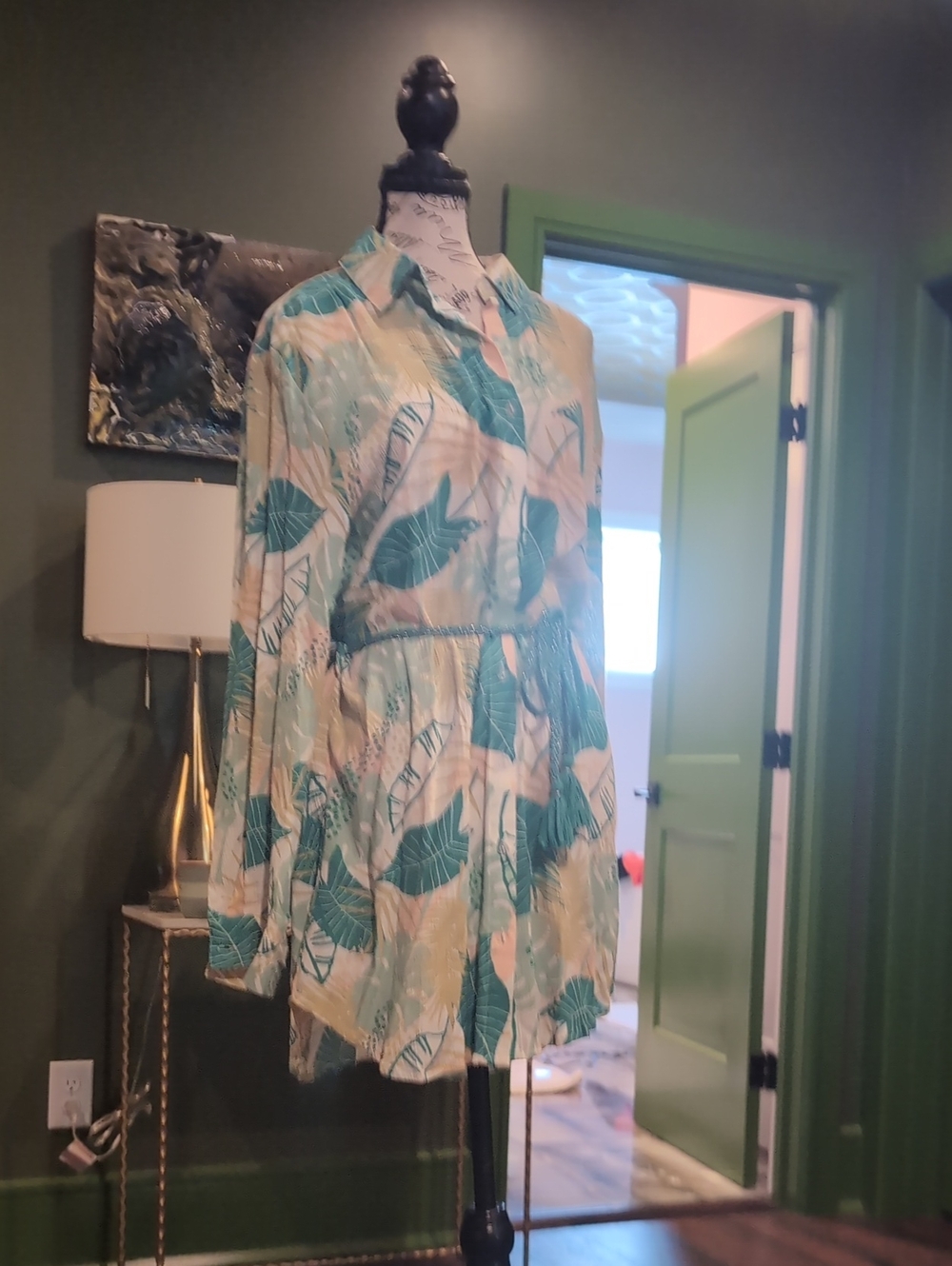 Tropical Green Leaf Button-Front Tunic with Elastic Waist